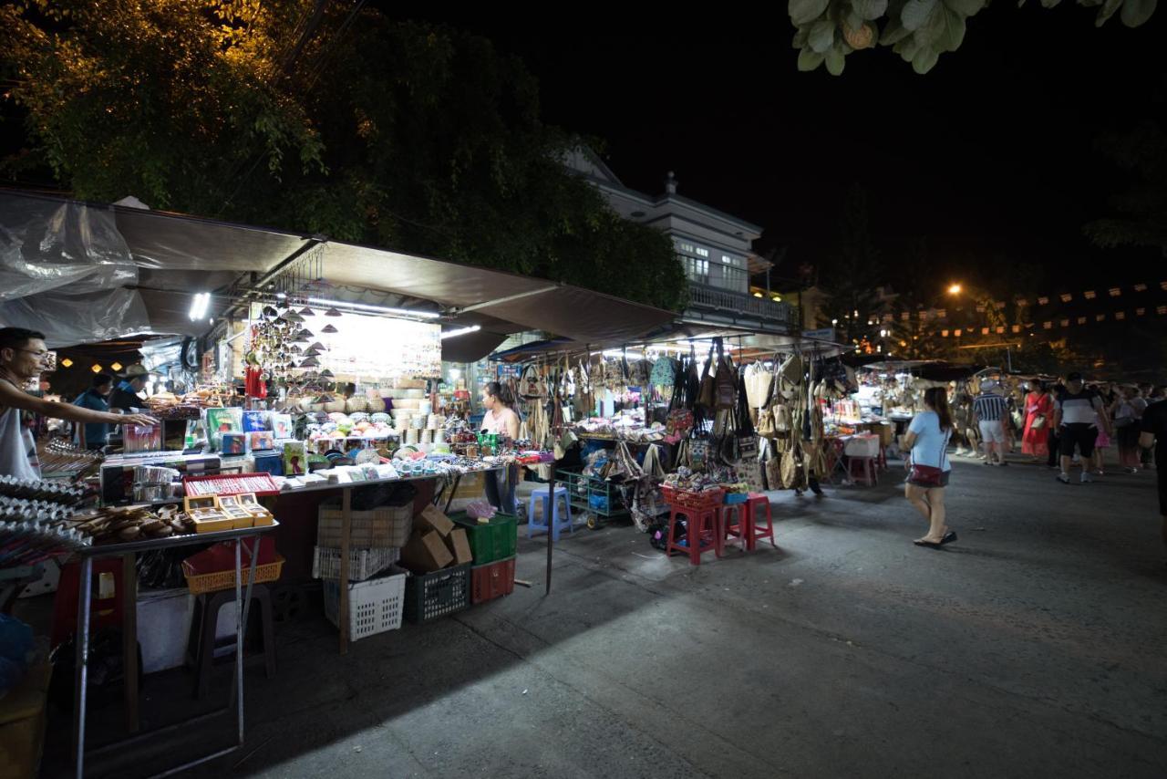 Hoa Thu Homestay Hội An Buitenkant foto